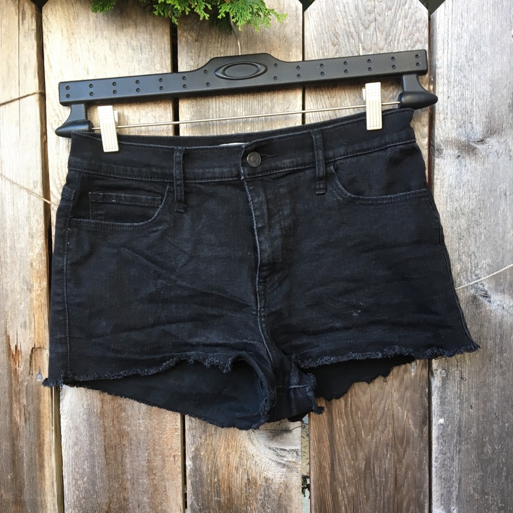 🦋Abercrombie and Fitch Black Shorts